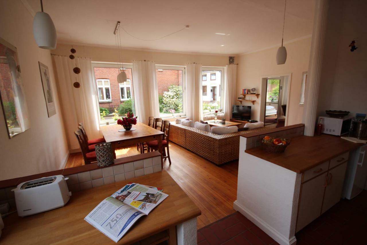 Haus Gezeiten Appartement Meldorf Buitenkant foto